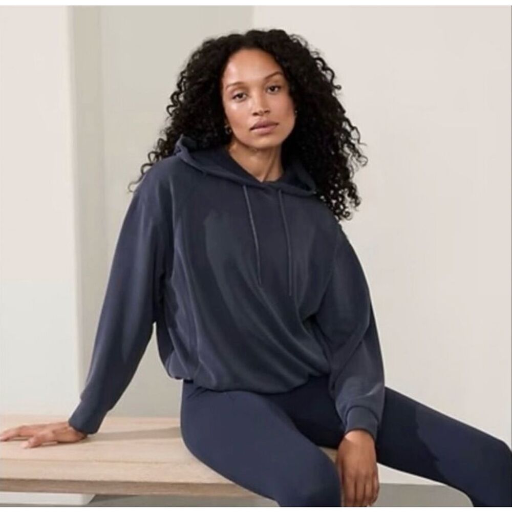 Athleta Seasoft‎ Bubble Hem Navy Pullover Hoodie Size XL